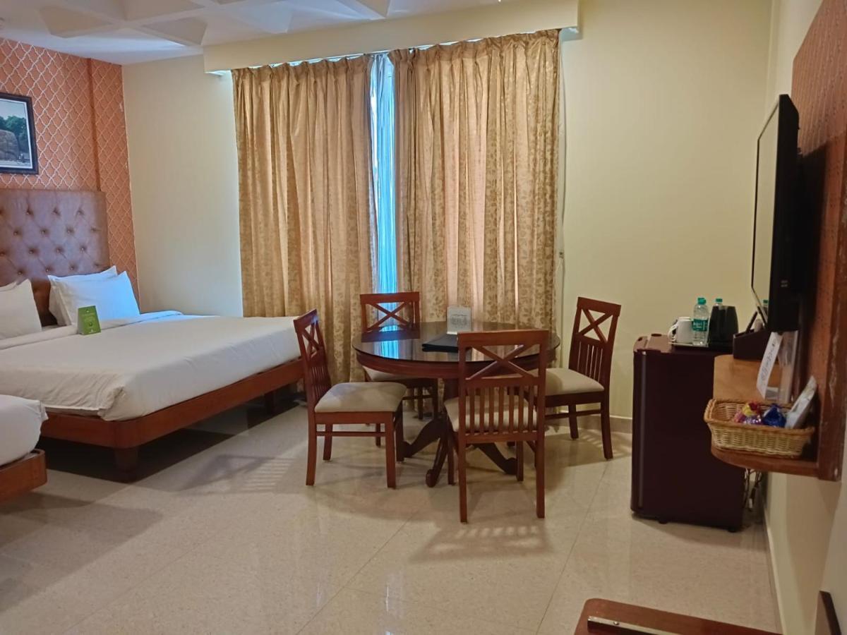 Hotel Royal Grande Vellore Exterior foto